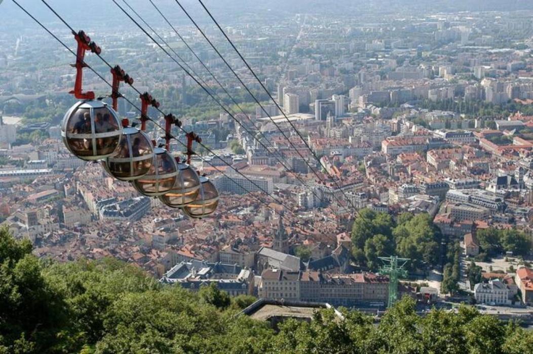 Appartement Atypique Au Coeur Des Alpes Barraux Exterior foto